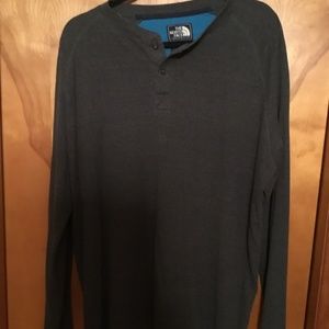 Northface Men’s Henley Size XXL